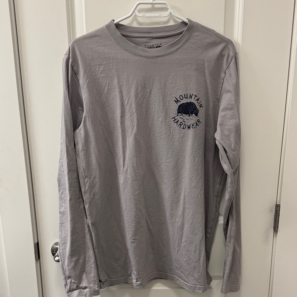 Mountain Hardwear Light Gray Long Sleeve Hiking Casualwear Tee
